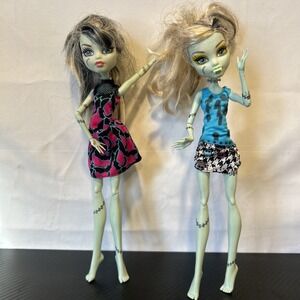 2008 - Monster High Freaky Fusion Inspired Ghouls Frankie Stein Dolls Rare Fangs